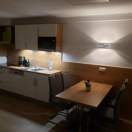 维林镇中心假日公寓