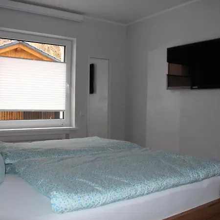 维林镇中心假日公寓 公寓 *