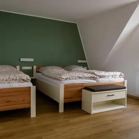 维林镇中心假日公寓 * 维林根