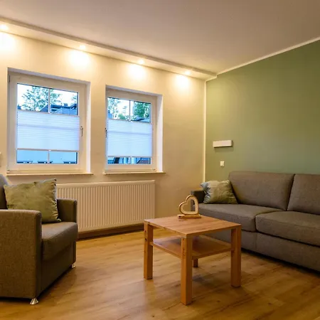 维林镇中心假日公寓